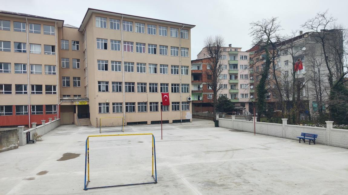 Ardeşen Lokman Hekim Mesleki ve Teknik Anadolu Lisesi Fotoğrafı
